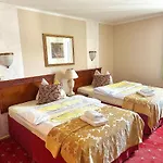 فندق Parkhotel Sonne 3*